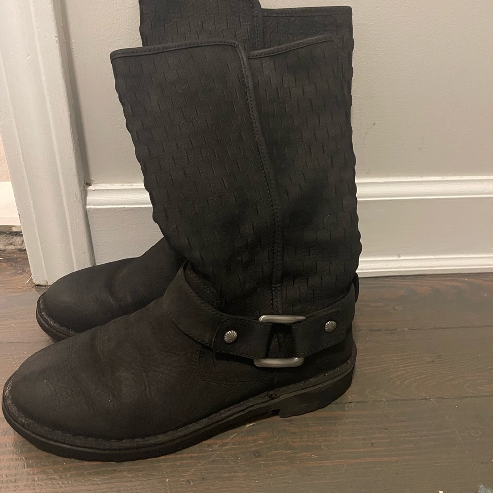 Ugg Shani Fall/Winter Lined Boots!!! Hot Hot Hot - image 8